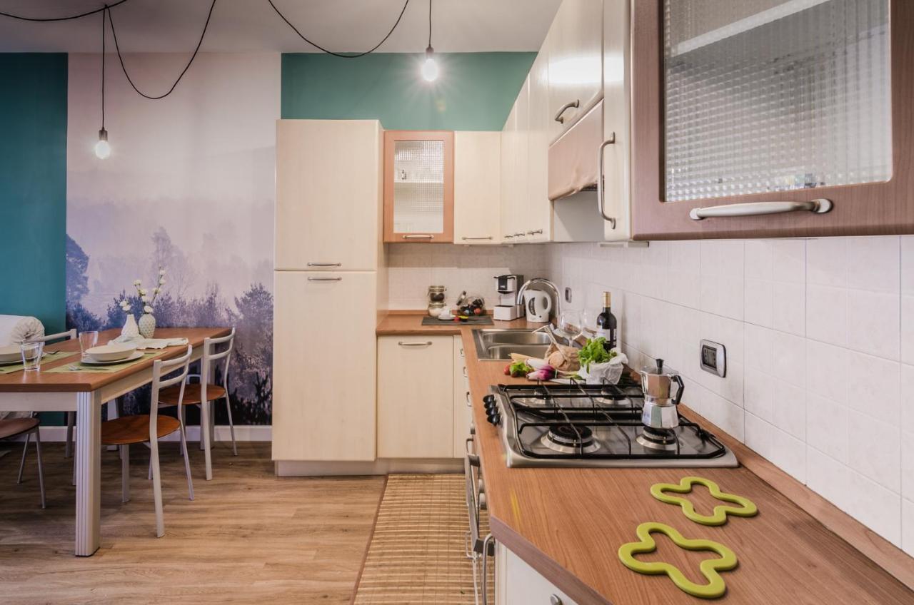 Interno 76 Di Tss' - Splendido Appartamento Con Balcone Tranquillo & Parcheggio Privato - Perfetto Per Famiglie Trento Luaran gambar