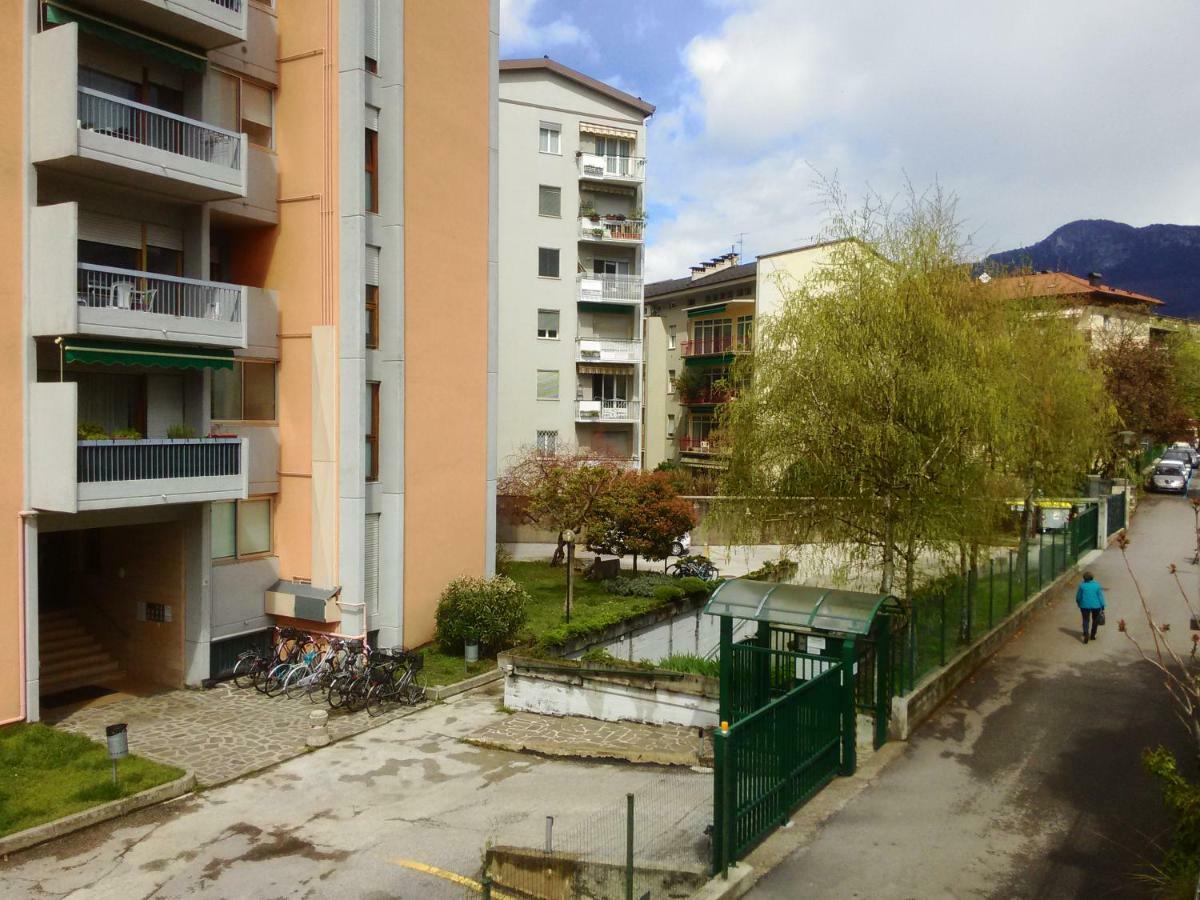 Interno 76 Di Tss' - Splendido Appartamento Con Balcone Tranquillo & Parcheggio Privato - Perfetto Per Famiglie Trento Luaran gambar